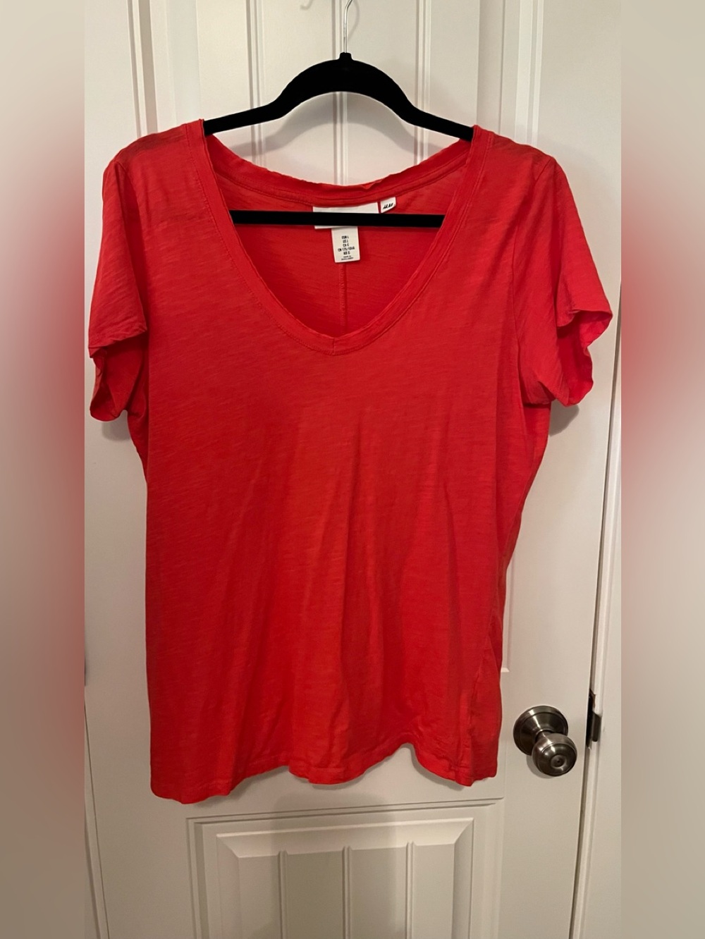 H&M Women's Bright Coral V-Neck Short Sleeve Tee